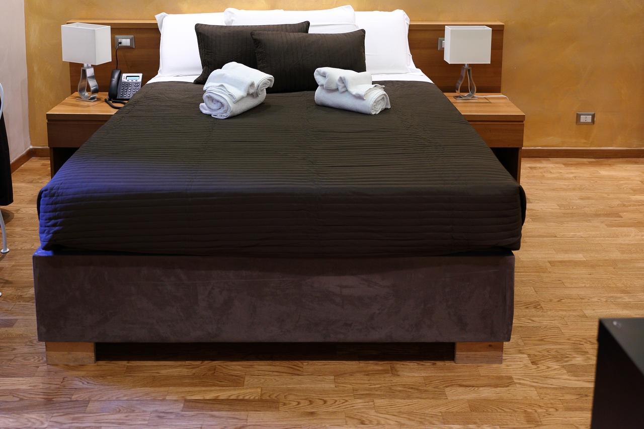 Mirko Luxury Inn Róma Kültér fotó